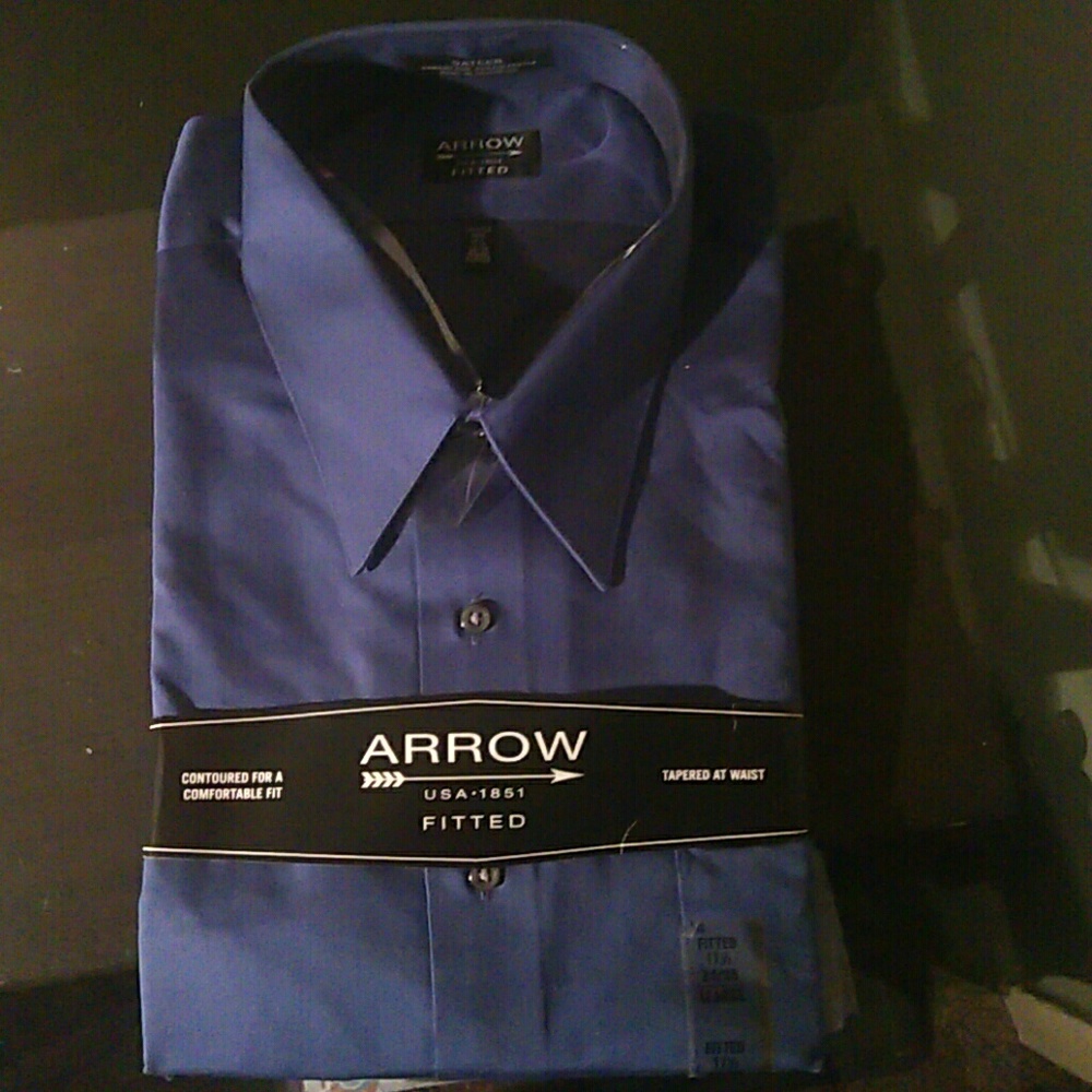 New Arrow brand long sleeve,button down shirt
